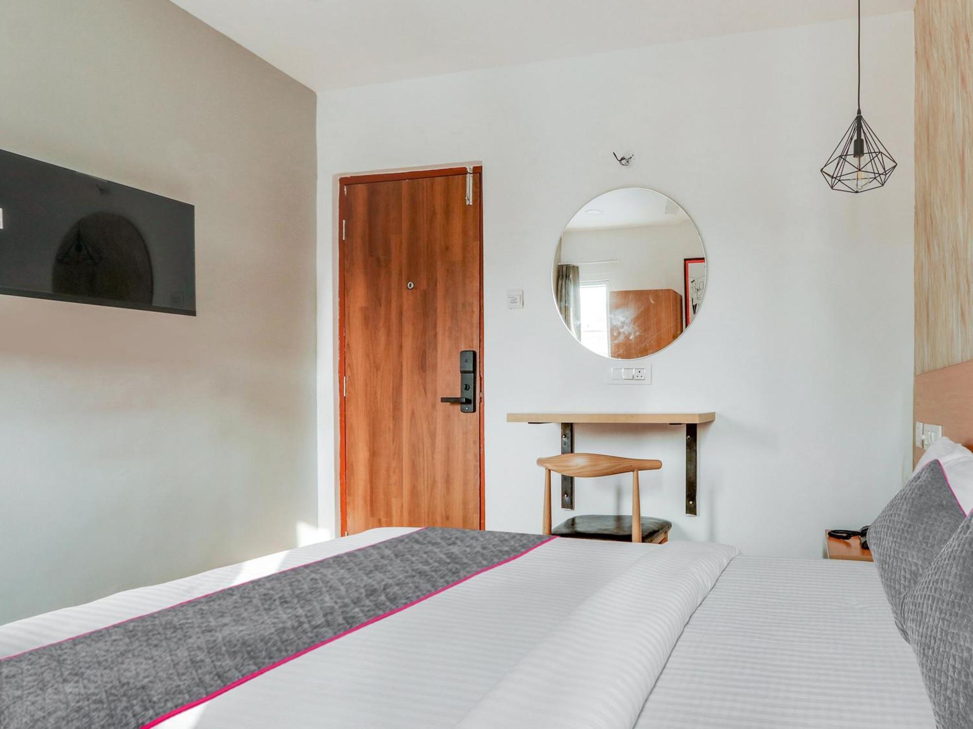 Townhouse Casa Grand Hotel Hyderabad Luaran gambar