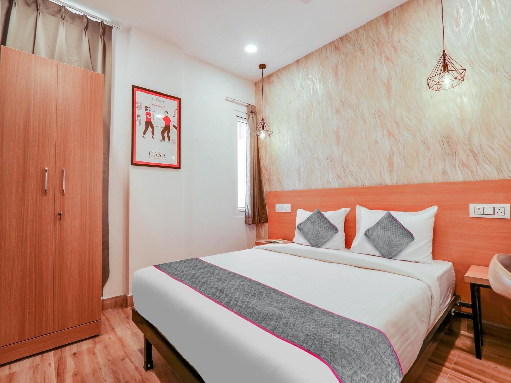 Townhouse Casa Grand Hotel Hyderabad Luaran gambar