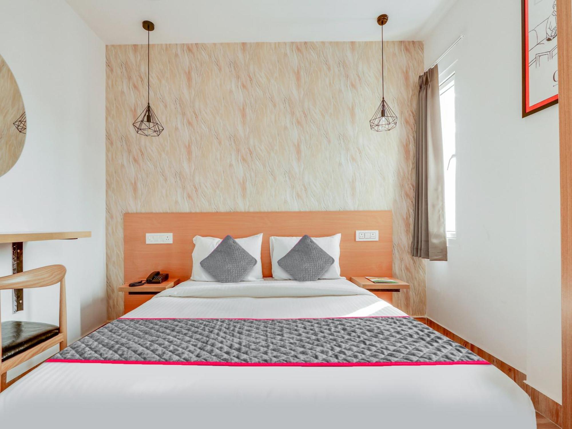 Townhouse Casa Grand Hotel Hyderabad Luaran gambar
